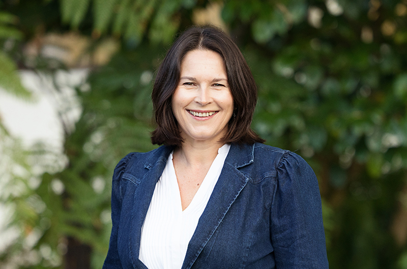 Dr Linda Johnson