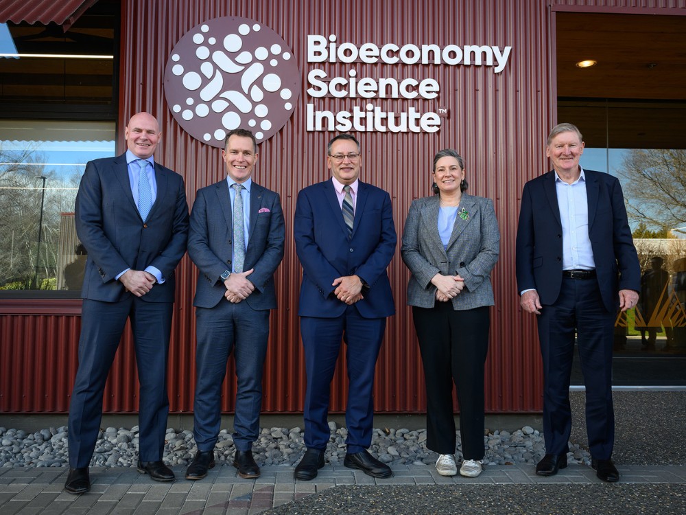 Dr Mark Piper, interim CEO for the Bioeconomy Science Institute; Hamish Campbell, MP for Ilam; Hon. Dr Shane Reti, Minister of Science; Vanessa Weenik MP for Banks Peninsula; and Bioeconomy Science Institute Board Chair Barry Harris
